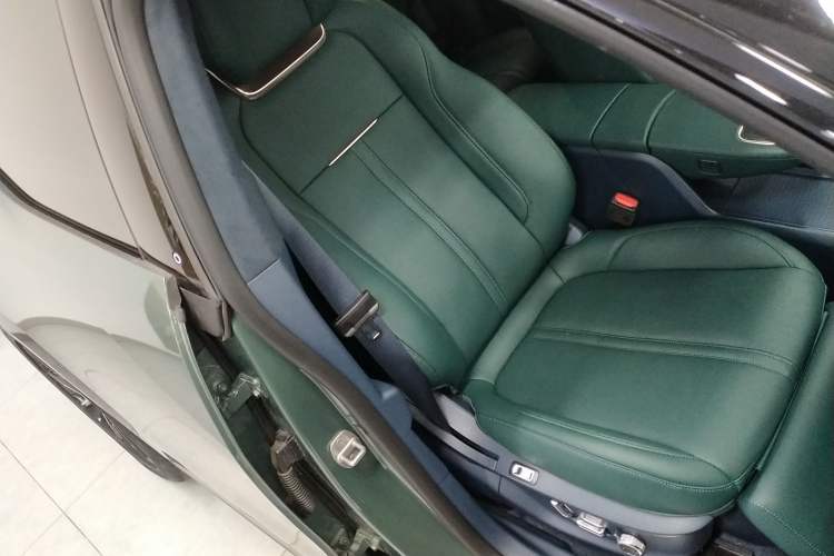 Used Zeekr X 2023 Four-Wheel Drive YOU Edition 4 Seats Right Front Seat