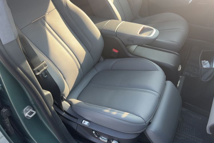 Used Zeekr X 2023 Rear-Drive YOU Edition 4 Seats Right Front Seat