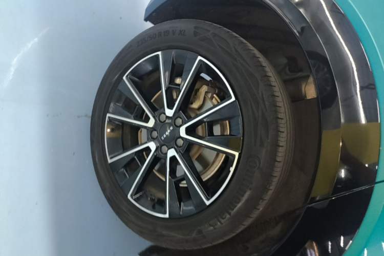 Used Zeekr X 2023 Rear-Drive YOU Edition 4 Seats Right Rear Wheel Hub