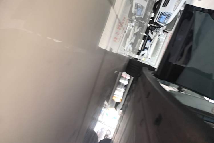 Used Zeekr X 2023 Rear-Drive YOU Edition 4 Seats Right Side Sill