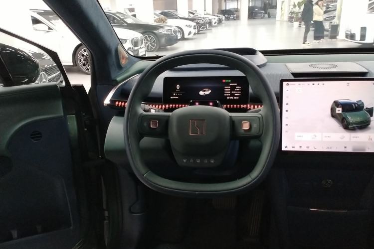 Used Zeekr X 2023 Four-Wheel Drive YOU Edition 4 Seats Steering Wheel