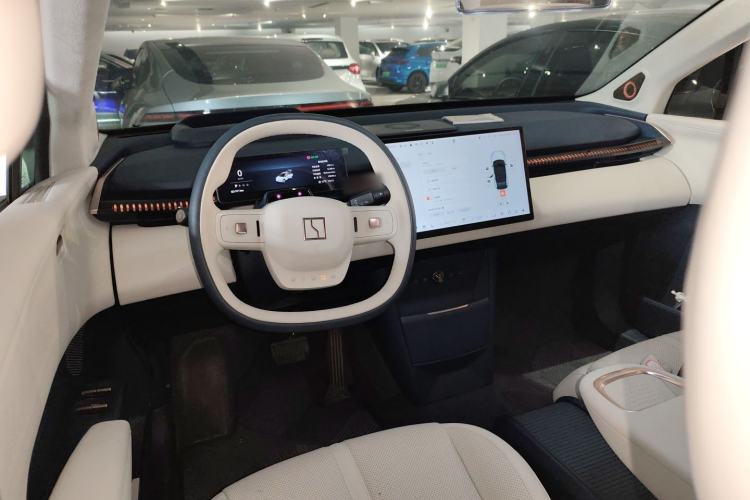 Used Zeekr X 2023 Four-Wheel Drive YOU Edition 4 Seats Steering Wheel