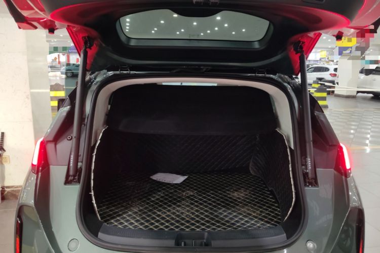 Used Zeekr X 2023 Four-Wheel-Drive YOU Edition 5 Seats Trunk