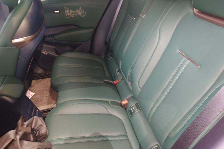 Used Zeekr X 2023 Four-Wheel Drive YOU Edition 4 Seats Left Rear Seat