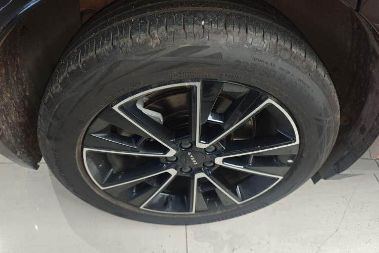 Used Zeekr X 2023 Four-Wheel Drive YOU Edition 4 Seats Right Rear Wheel Hub