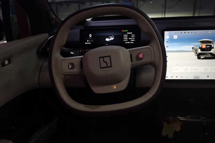 Used Zeekr X 2023 Rear-Drive YOU Edition 4 Seats Steering Wheel
