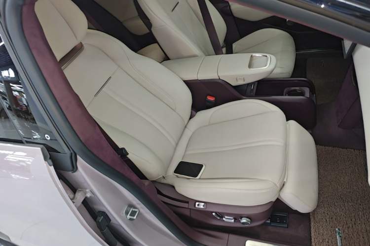 Used Zeekr X 2023 Rear-Drive YOU Edition 4 Seats Right Front Seat
