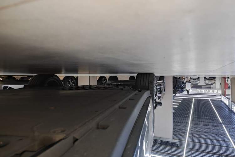 Used Zeekr X 2023 Rear-Drive YOU Edition 4 Seats Right Side Sill