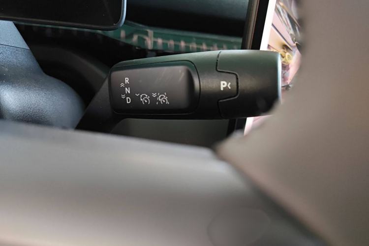 Used Zeekr X 2023 Rear-Drive ME Version 5 Seats Gear Lever