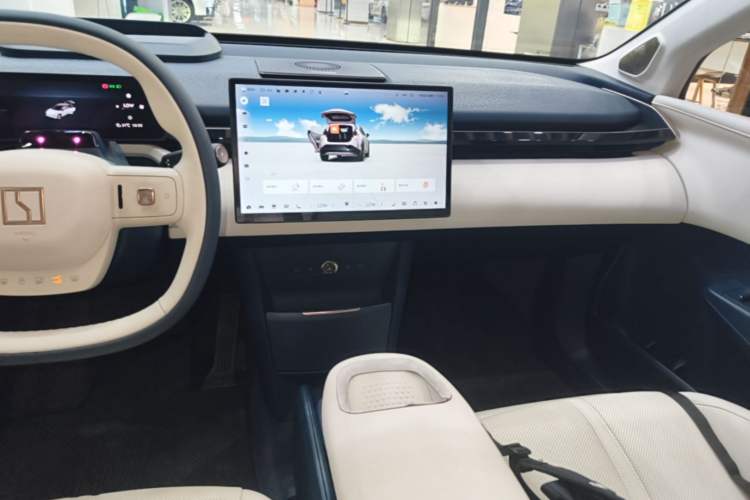 Used Zeekr X 2023 Rear-Drive YOU Edition 4 Seats Audio And AC Panel