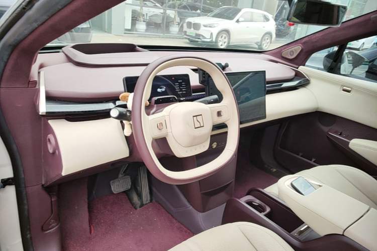 Used Zeekr X 2023 Rear-Drive YOU Edition 4 Seats Center Console