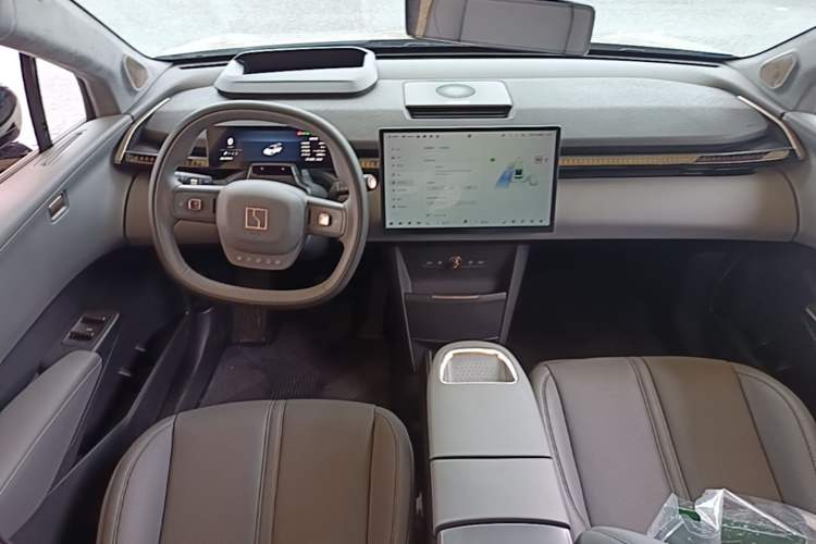 Used Zeekr X 2023 Rear-Drive YOU Edition 4 Seats Center Console