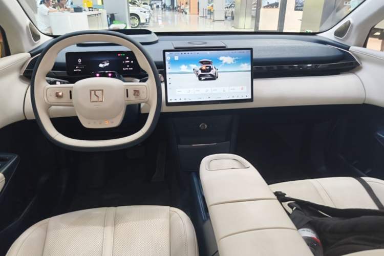 Used Zeekr X 2023 Rear-Drive YOU Edition 4 Seats Center Console