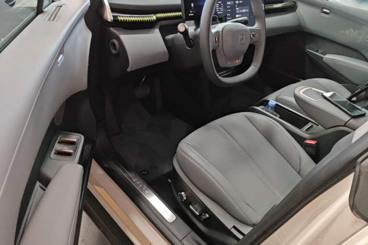 Used Zeekr X 2023 Rear-Drive YOU Edition 4 Seats Driver Seat