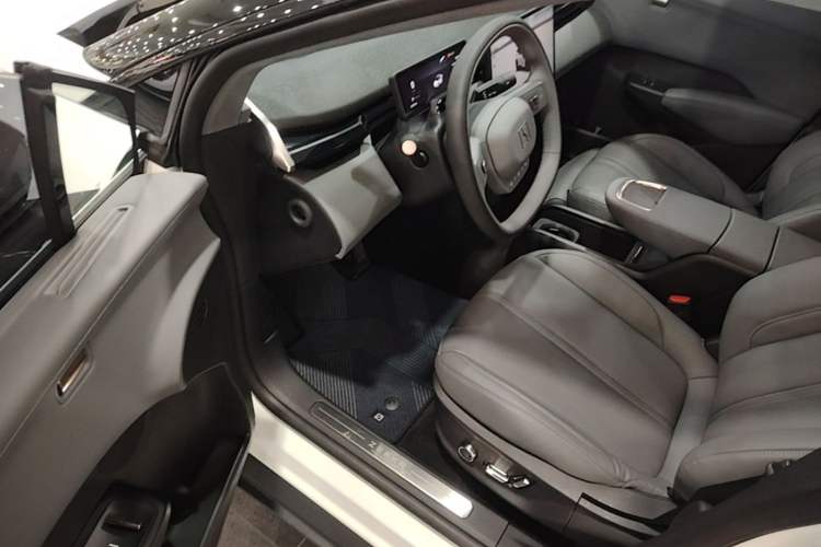 Used Zeekr X 2023 Rear-Drive YOU Edition 4 Seats Driver Seat