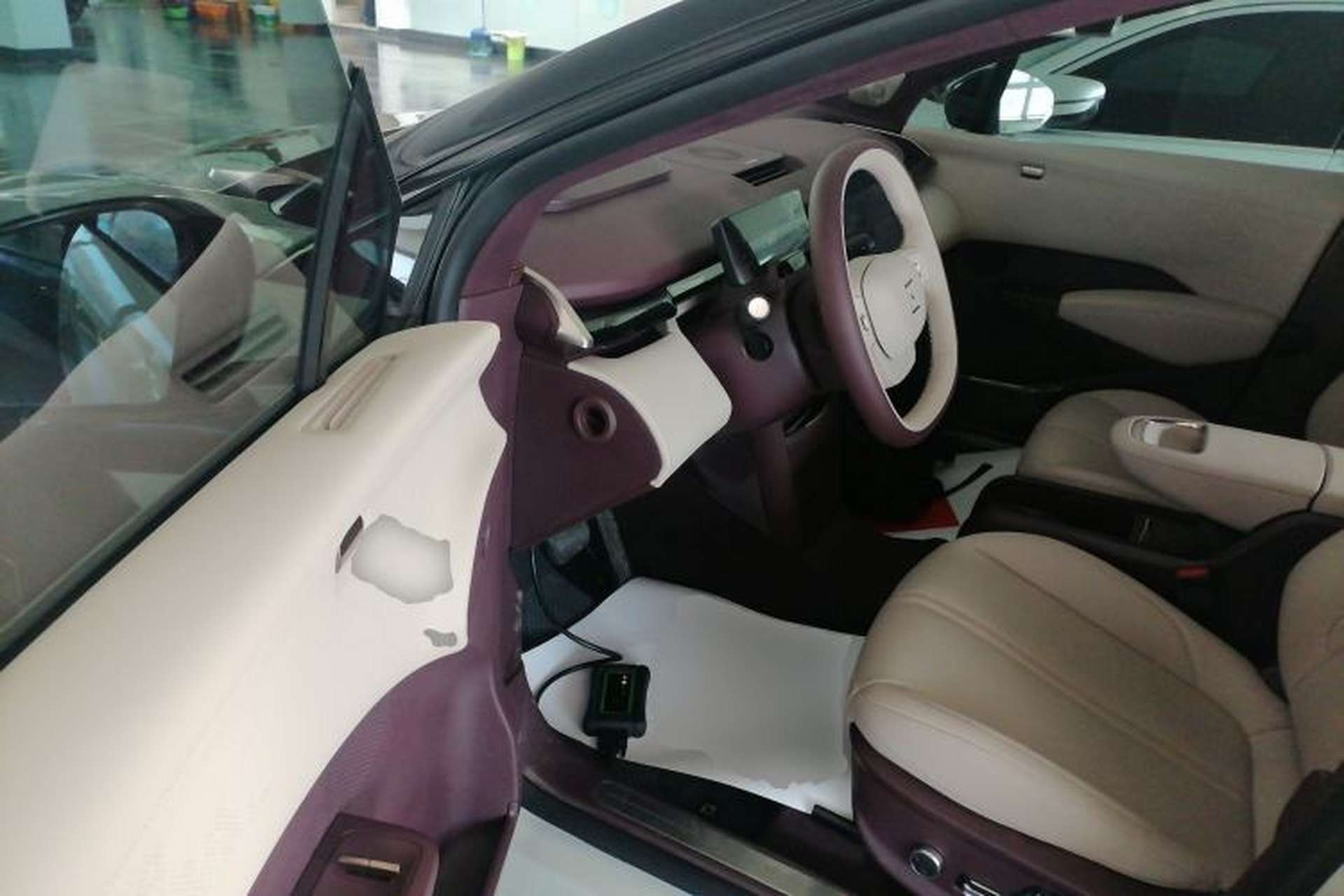 Used Zeekr X 2023 Four-Wheel-Drive YOU Edition 5 Seats Driver Seat