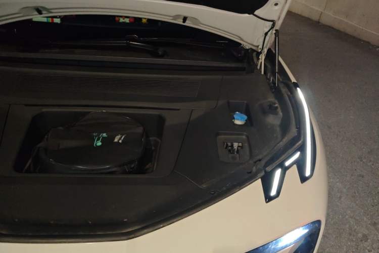 Used Zeekr X 2023 Rear-Drive YOU Edition 4 Seats Engine Bay Left