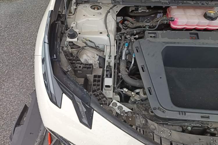 Used Zeekr X 2023 Rear-Drive YOU Edition 4 Seats Engine Bay Right