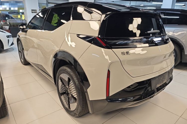 Used Zeekr X 2023 Four-Wheel Drive YOU Edition 4 Seats Exterior 2