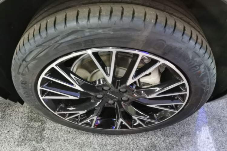 Used Zeekr X 2023 Rear-Drive YOU Edition 4 Seats Exterior 5