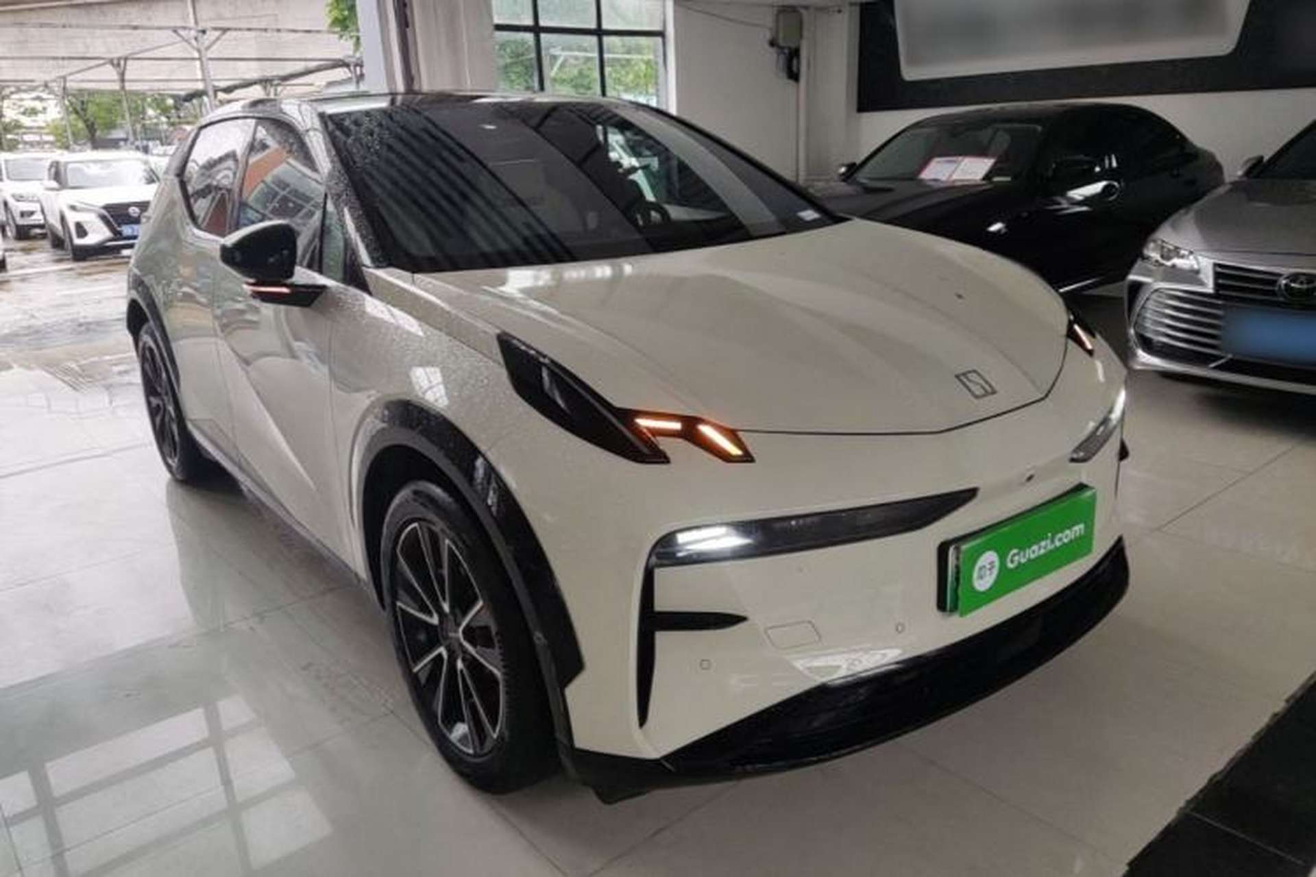 Used Zeekr X 2023 Rear-Drive YOU Edition 4 Seats Front Right 45 Deg