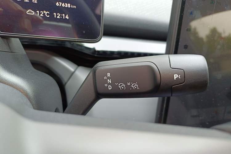 Used Zeekr X 2023 Four-Wheel-Drive YOU Edition 5 Seats Gear Lever