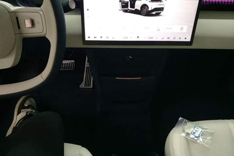 Used Zeekr X 2023 Rear-Drive ME Version 5 Seats Gear Lever