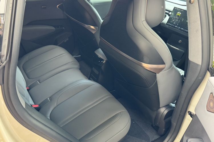Used Zeekr X 2023 Rear-Drive YOU Edition 4 Seats Interior 2