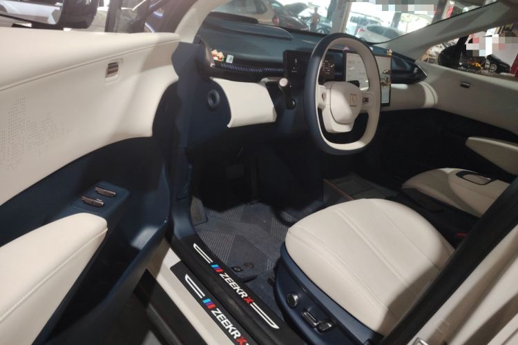 Used Zeekr X 2023 Rear-Drive ME Version 5 Seats Interior 3