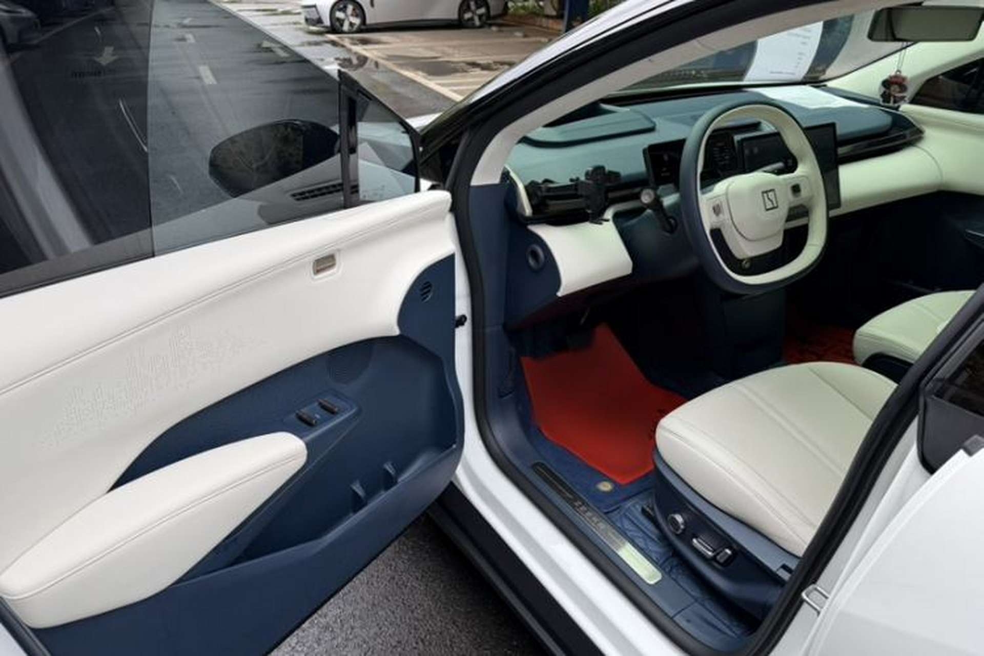 Used Zeekr X 2023 Rear-Drive ME Version 5 Seats Interior 4