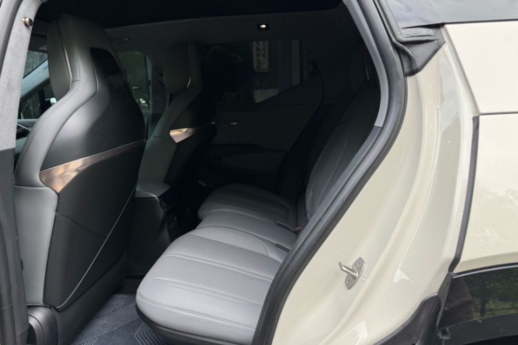 Used Zeekr X 2023 Rear-Drive YOU Edition 4 Seats Interior 5