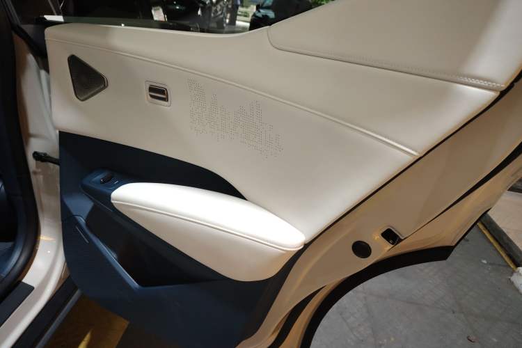 Used Zeekr X 2023 Rear-Drive ME Version 5 Seats Interior 6