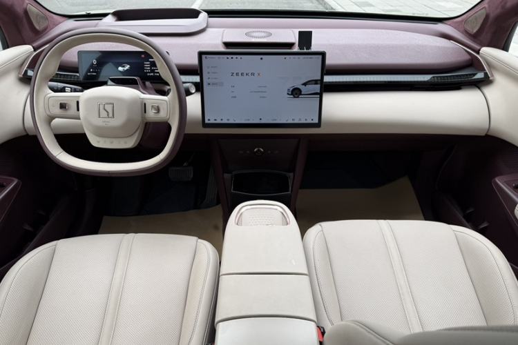 Used Zeekr X 2023 Rear-Drive YOU Edition 4 Seats Interior 9