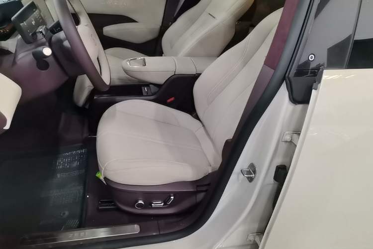 Used Zeekr X 2023 Rear-Drive YOU Edition 4 Seats Left Front Seat
