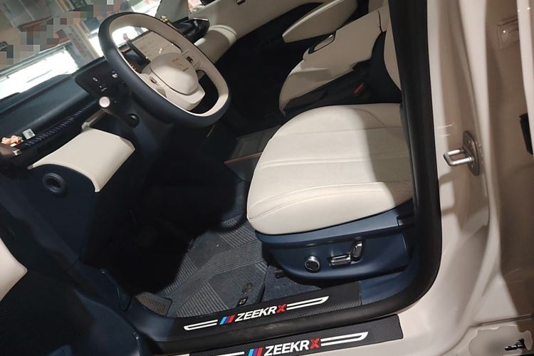 Used Zeekr X 2023 Rear-Drive ME Version 5 Seats Left Front Seat