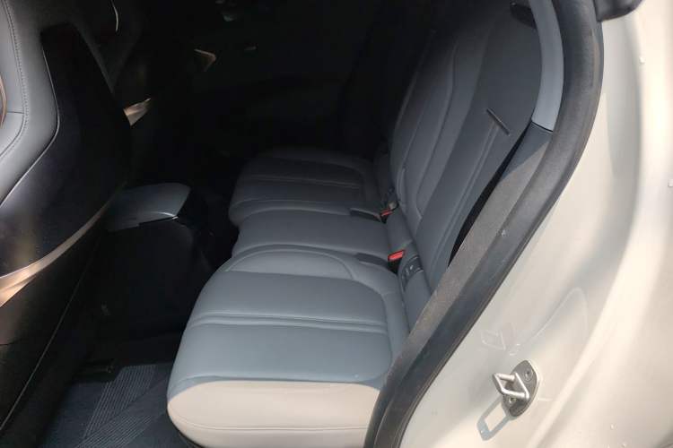 Used Zeekr X 2023 Four-Wheel Drive YOU Edition 4 Seats Left Rear Seat