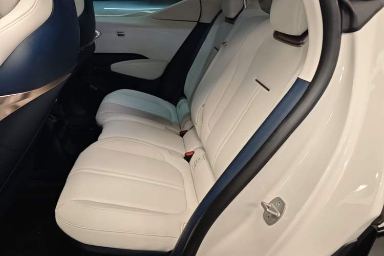 Used Zeekr X 2023 Four-Wheel Drive YOU Edition 4 Seats Left Rear Seat