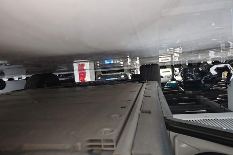 Used Zeekr X 2023 Rear-Drive YOU Edition 4 Seats Left Side Sill