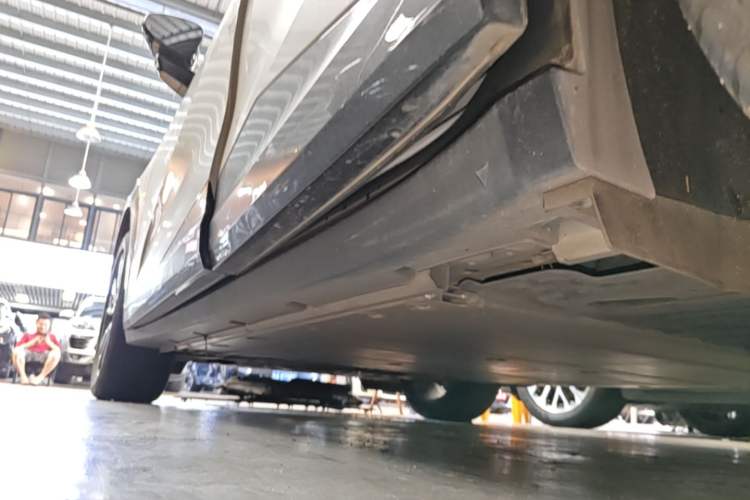 Used Zeekr X 2023 Rear-Drive YOU Edition 4 Seats Left Side Sill