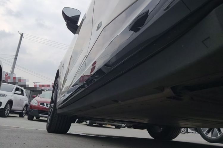 Used Zeekr X 2023 Rear-Drive YOU Edition 4 Seats Left Side Sill