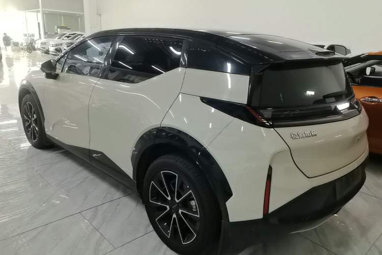 Used Zeekr X 2023 Rear-Drive YOU Edition 4 Seats Rear Left 45 Deg