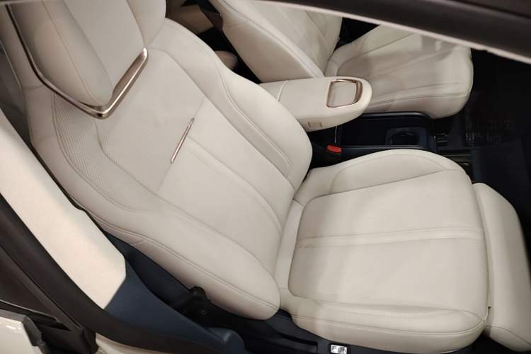 Used Zeekr X 2023 Four-Wheel Drive YOU Edition 4 Seats Right Front Seat