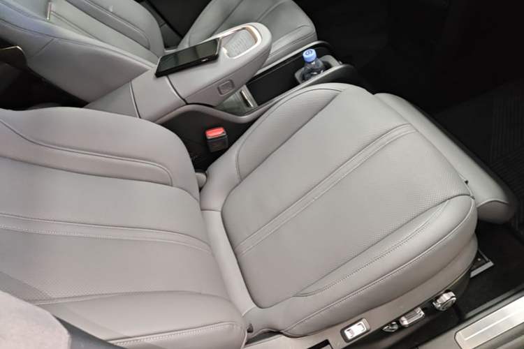 Used Zeekr X 2023 Rear-Drive YOU Edition 4 Seats Right Front Seat