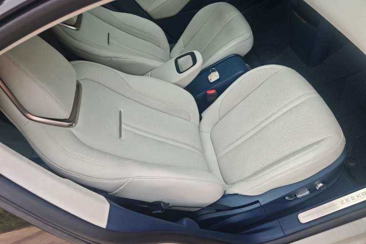 Used Zeekr X 2023 Rear-Drive ME Version 5 Seats Right Front Seat