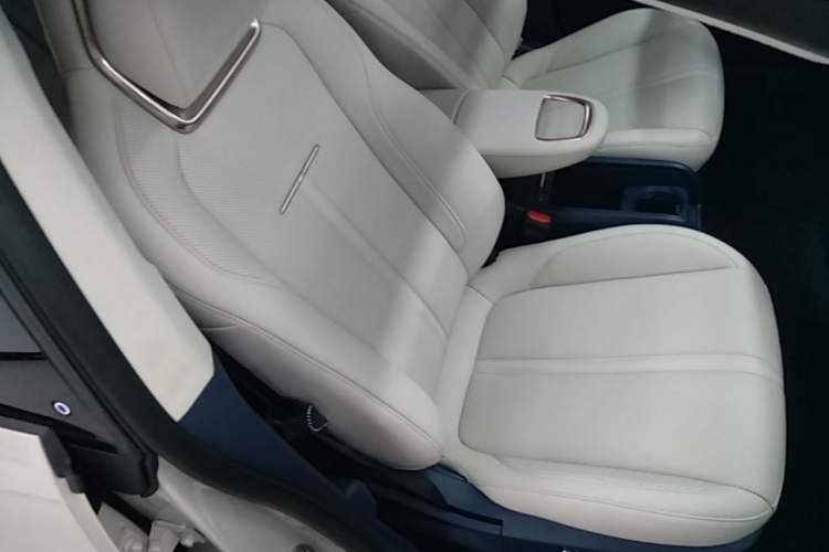Used Zeekr X 2023 Rear-Drive ME Version 5 Seats Right Front Seat