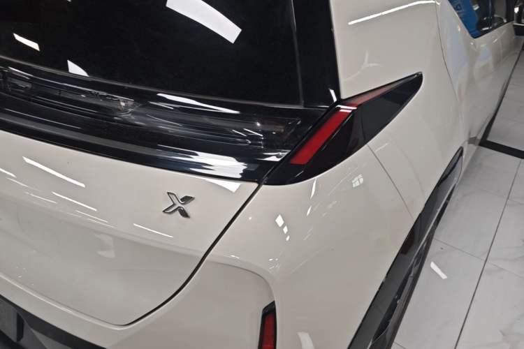 Used Zeekr X 2023 Rear-Drive YOU Edition 4 Seats Right Rear Taillight
