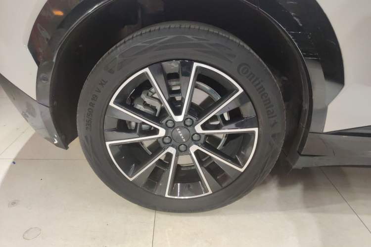 Used Zeekr X 2023 Rear-Drive ME Version 5 Seats Right Rear Wheel Hub