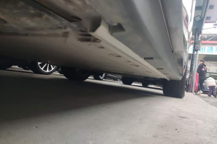Used Zeekr X 2023 Rear-Drive ME Version 5 Seats Right Side Sill