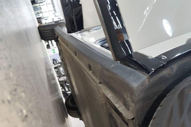 Used Zeekr X 2023 Rear-Drive ME Version 5 Seats Right Side Sill