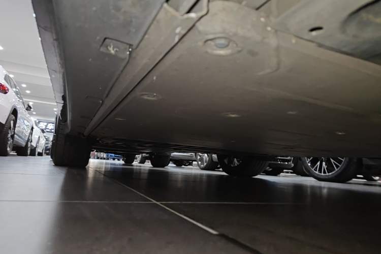 Used Zeekr X 2023 Rear-Drive YOU Edition 4 Seats Right Side Sill